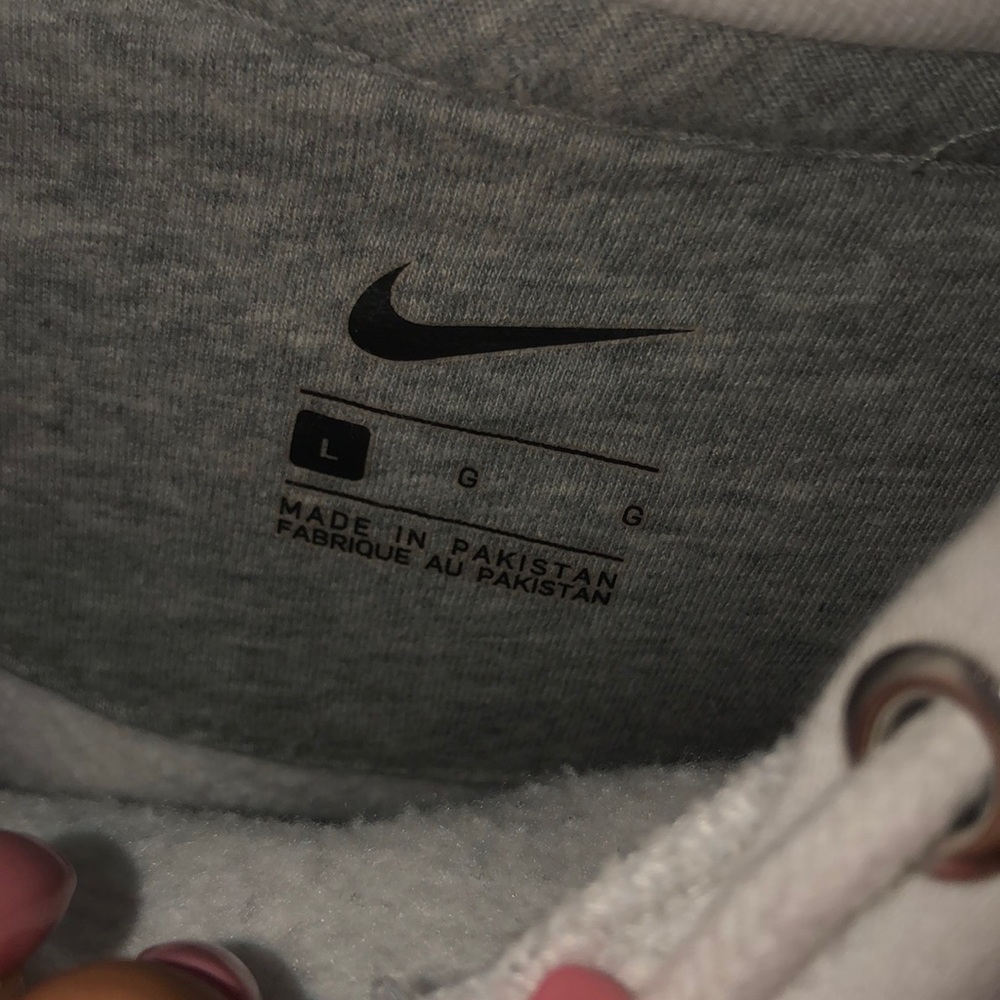 Nike hoodie - Picture 3 of 3
